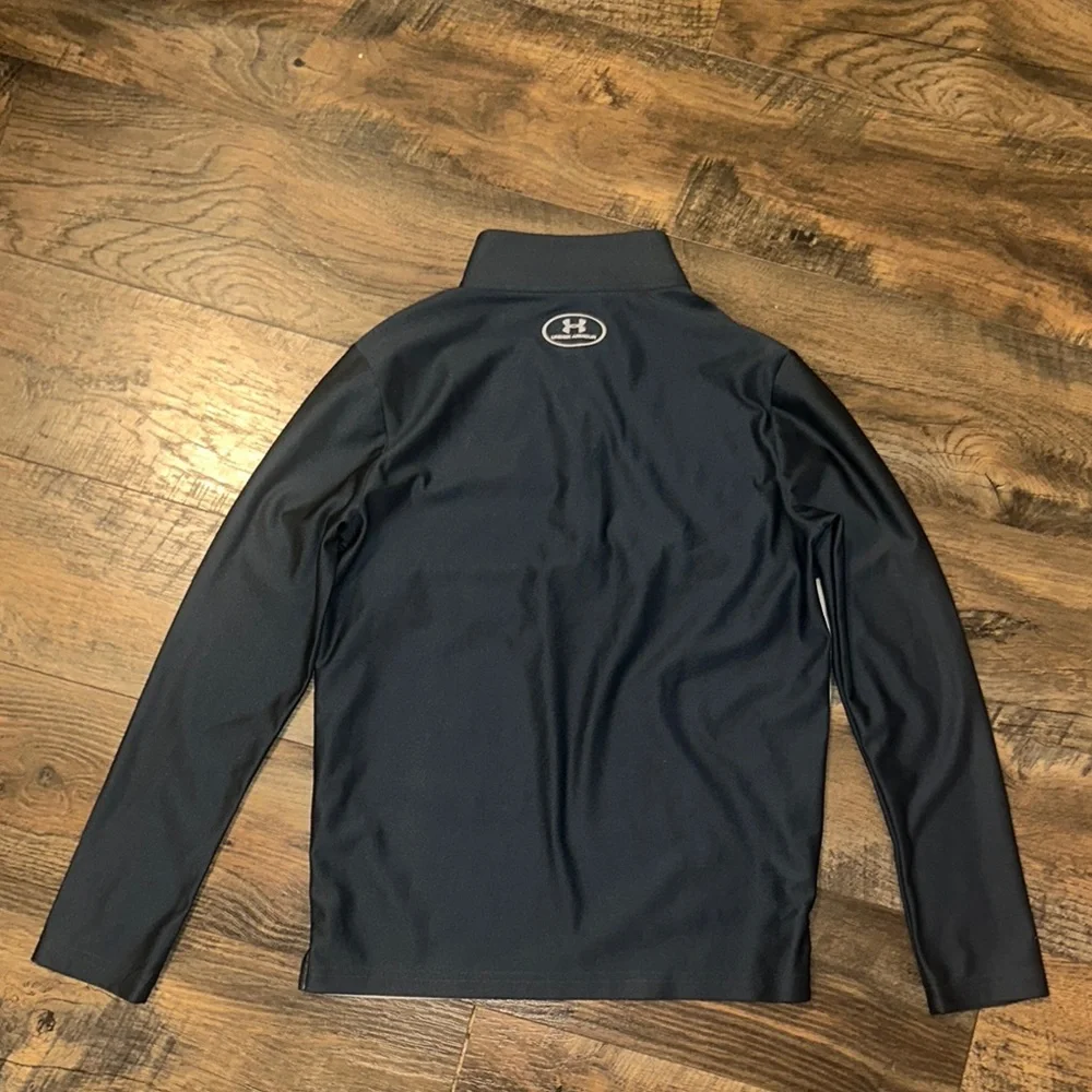 Under Armour Two-Tone Pullover Boys Grey 3/4 Zip Pullover Shirt Size M